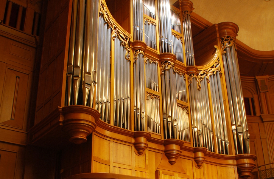 Pipe Organ